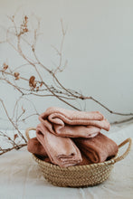 Load image into Gallery viewer, Plant dyed chunky socks - Minimalistic retro style cotton socks