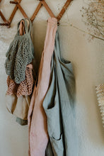 Load image into Gallery viewer, Plant Dyed Japanese Style Short Apron