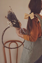 Load image into Gallery viewer, Plant Dyed Japanese Style Short Apron