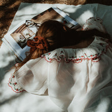 Load image into Gallery viewer, Plant dyed silk organza bow and Scrunchy
