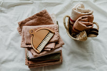 Load image into Gallery viewer, Plant dyed linen Kitchen Towel - Eco dyed dish towel Minimalist Homeware eco Gift
