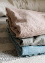 Load image into Gallery viewer, Plant Dyed Japanese Style Short Apron
